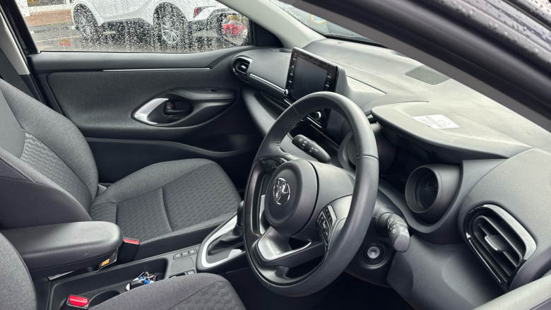 Toyota Yaris 1.5 Hybrid Design 5dr CVT Hybrid Hatchback